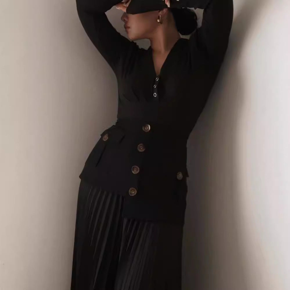 Gonna plissettata con tasche multiple e bottoni, cuciture irregolari in chiffon