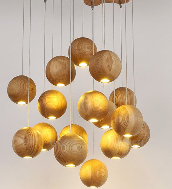 Nordic Wood Drop – Lampada Sospesa in Legno Regolabile