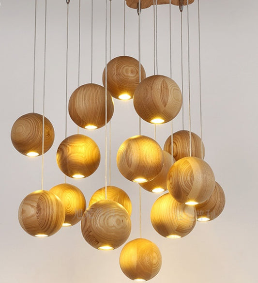 Nordic Wood Drop – Lampada Sospesa in Legno Regolabile