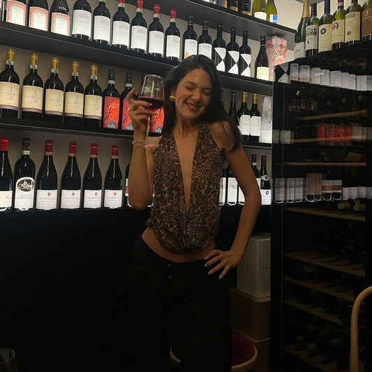 Canotta senza maniche con stampa leopardata, allacciata sulla schiena e scollo all'americana