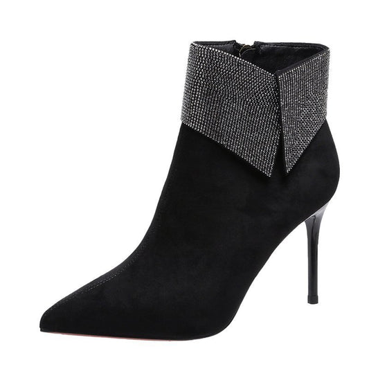 Scarpe con tacco alto a punta e stiletto in strass