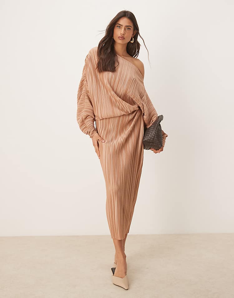 https://images.asos-media.com/products/asos-design-plisse-fallen-shoulders-long-sleeve-midi-dress-in-caramel/208314762-1-caramel?$n_750w$&wid=750&fit=constrain