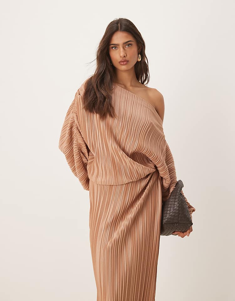 https://images.asos-media.com/products/asos-design-plisse-fallen-shoulders-long-sleeve-midi-dress-in-caramel/208314762-4?$n_750w$&wid=750&fit=constrain