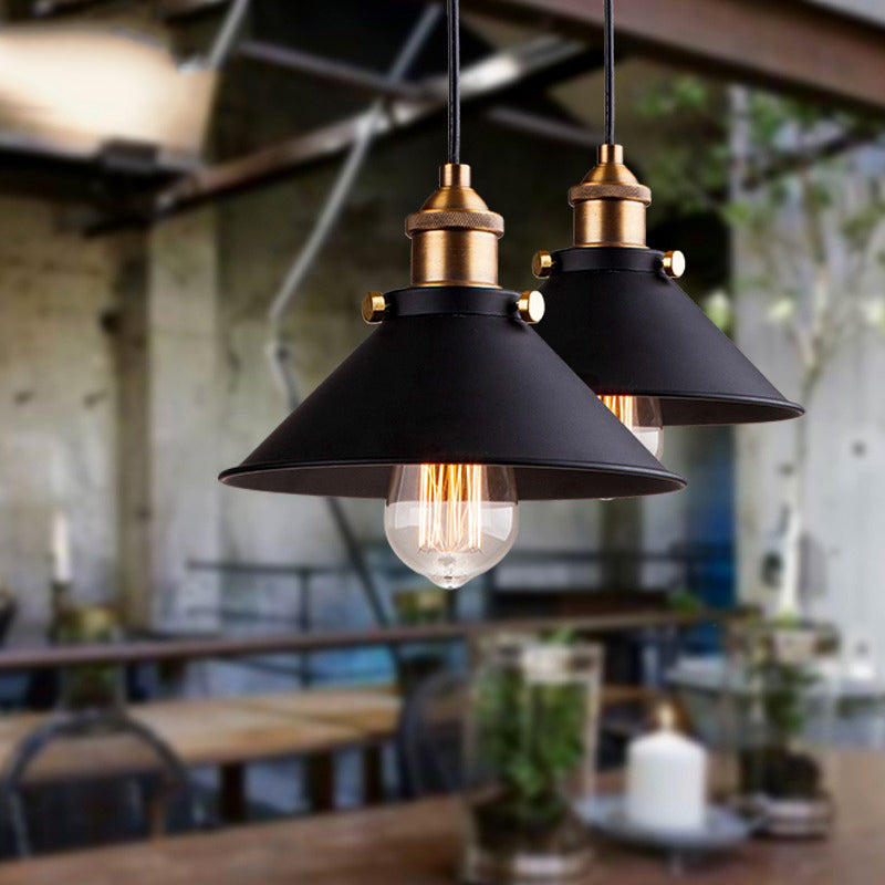 Rustic Iron Halo – Lampadario in Ferro Stile American Countryside