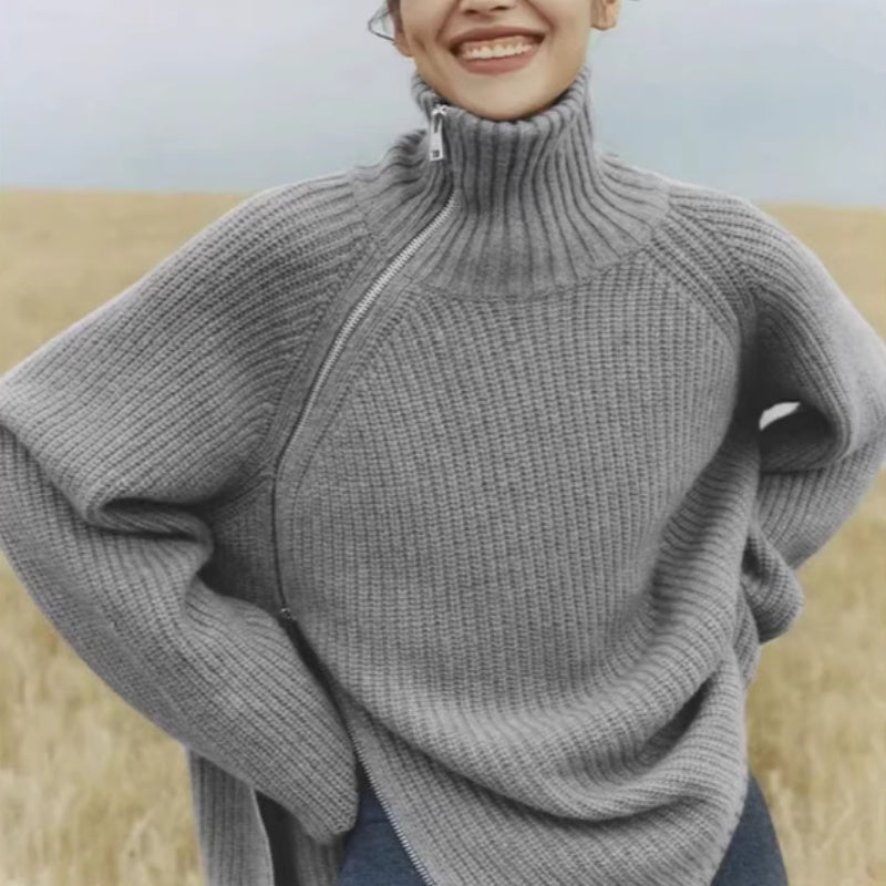 Maglione a collo alto e maniche lunghe