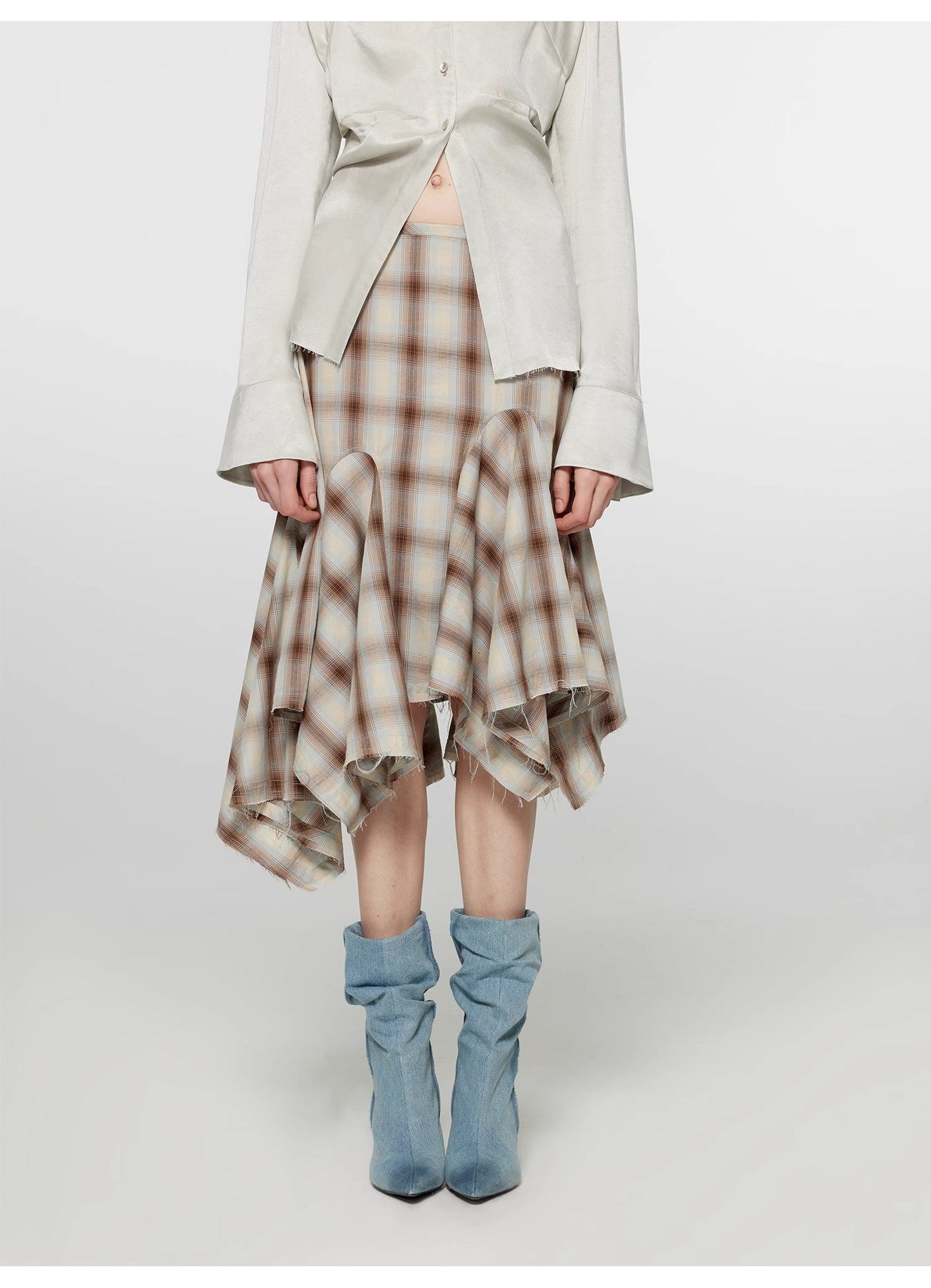 Gonna a trapezio irregolare con taglio verticale a quadri "Freeze Spring"