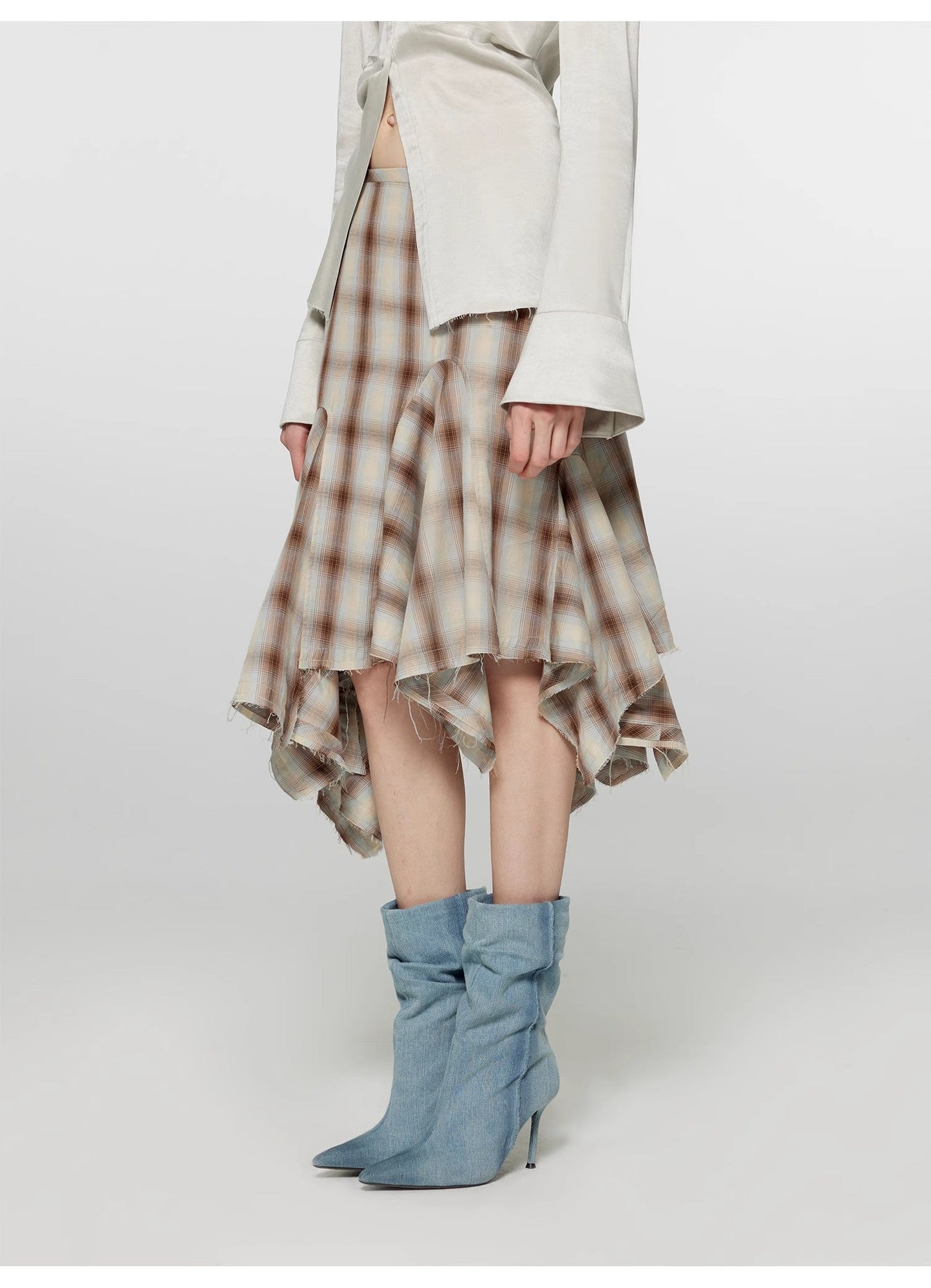 Gonna a trapezio irregolare con taglio verticale a quadri "Freeze Spring"