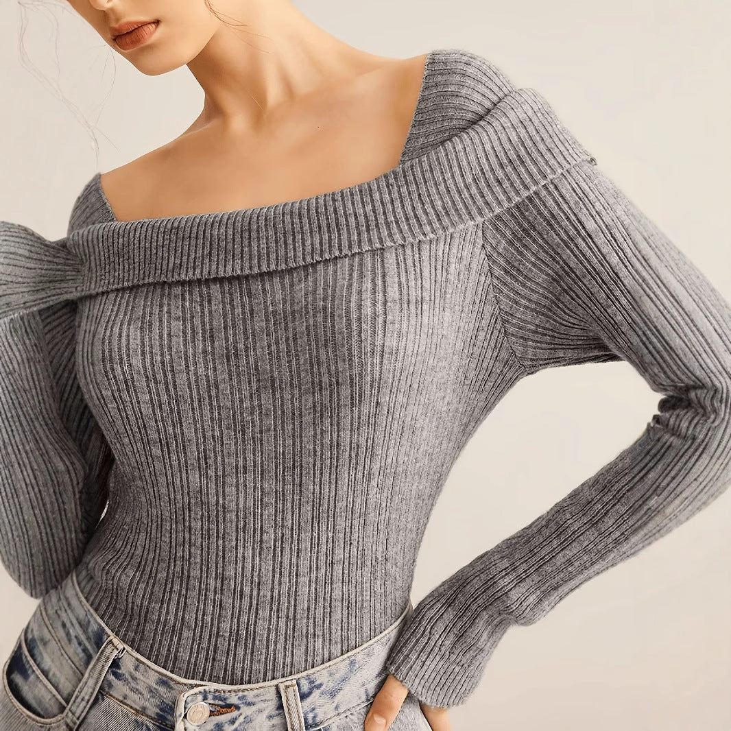 Maglione elegante con scollo ampio