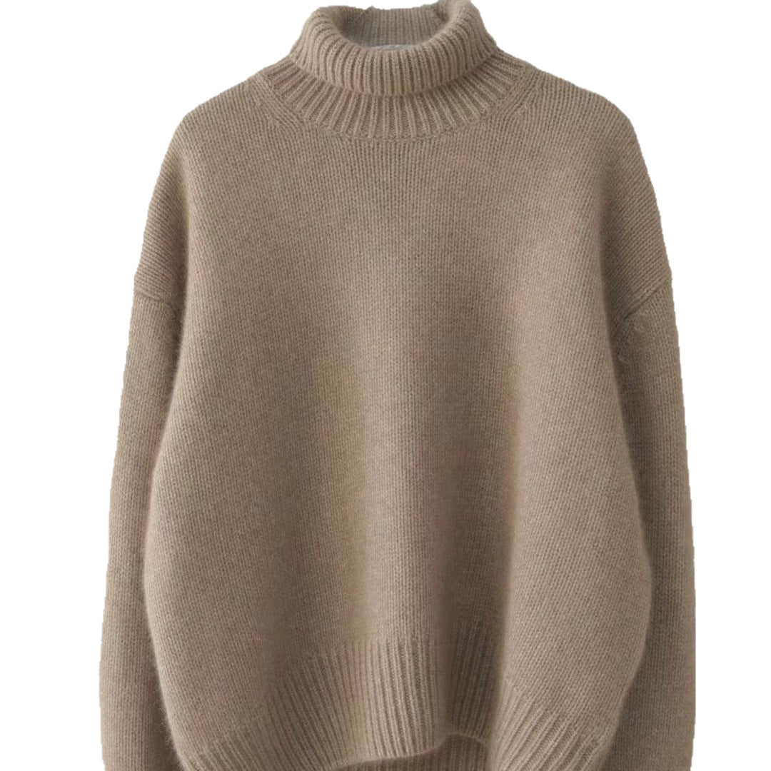 Maglione pullover ampio con collo alto