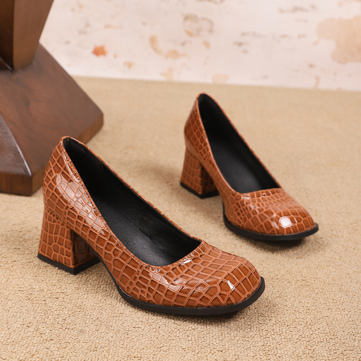 Scarpe con tacco largo e punta quadrata, taglie forti