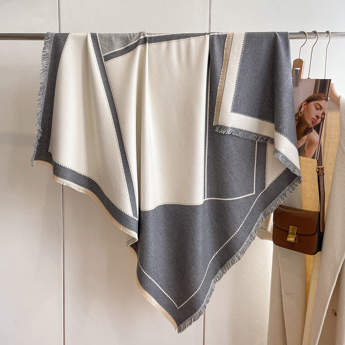 Mantello in poliestere quadrato