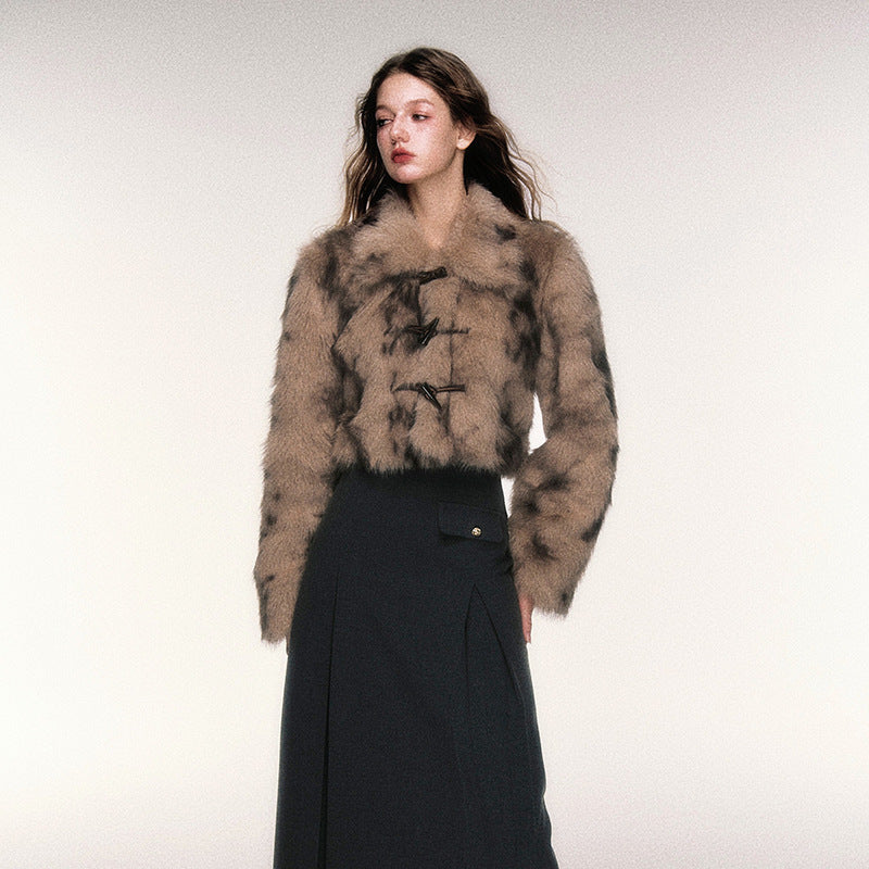 Cappotto corto in pelliccia sintetica con stampa leopardata