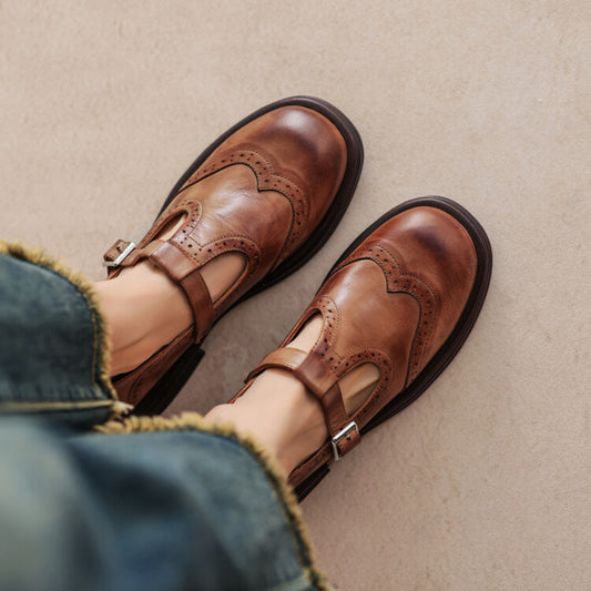 Scarpe da donna in pelle a punta tonda
