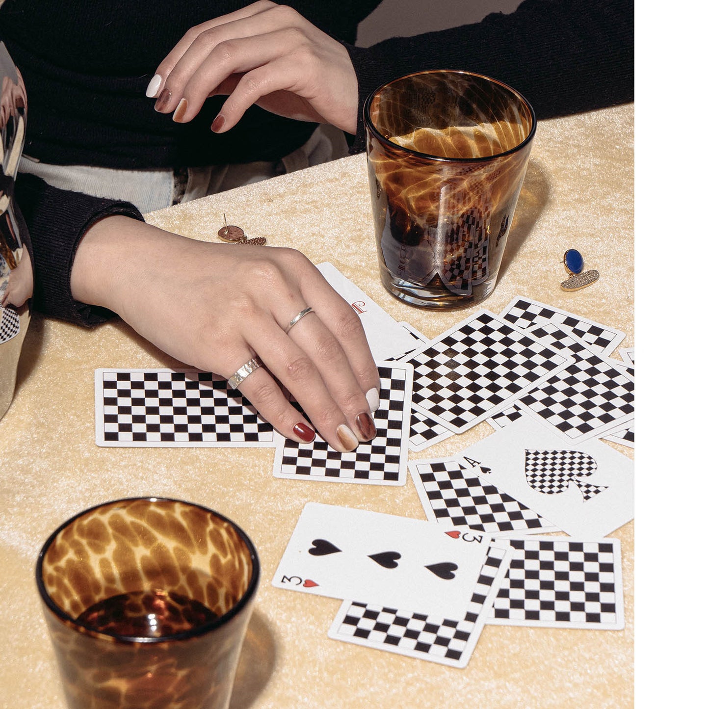 Bicchiere d'acqua in cristallo leopardato vintage hipster