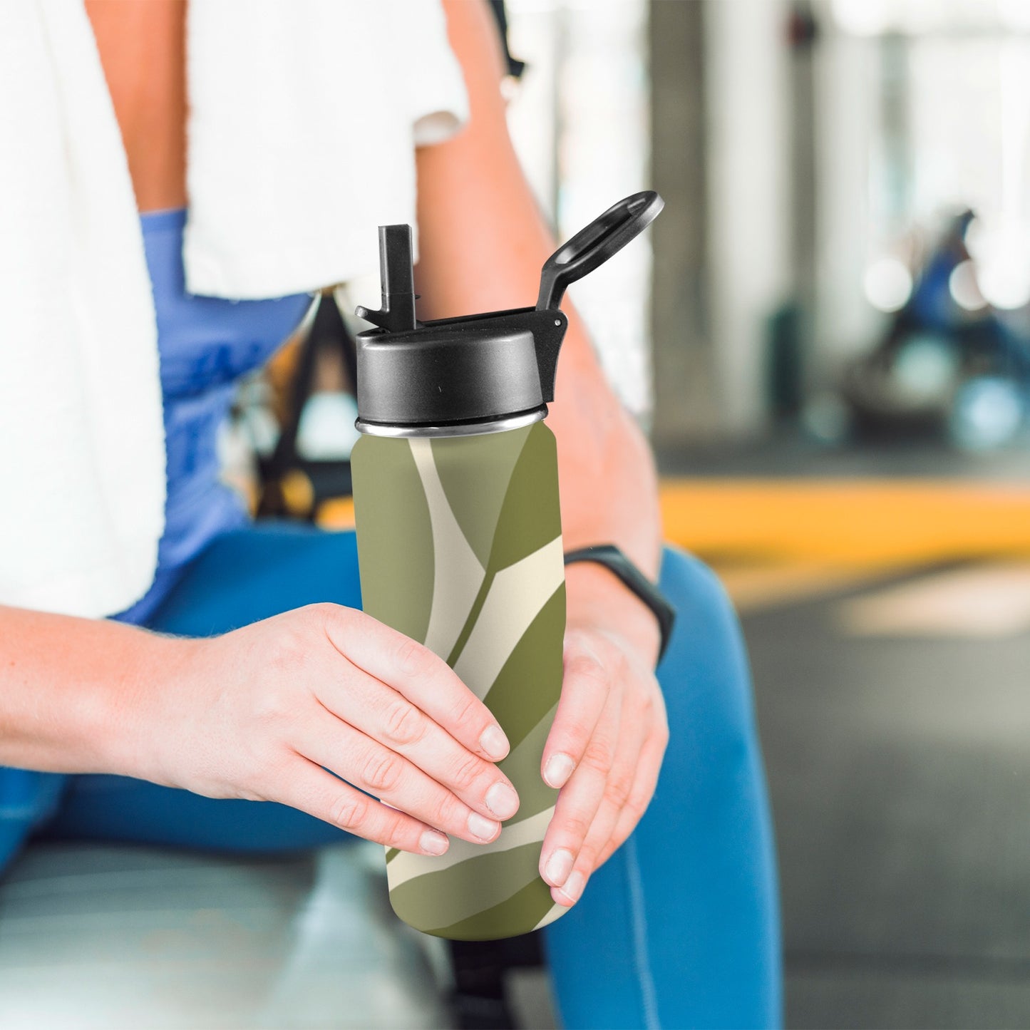 Borraccia con foglie geometriche eleganti – 18oz con tappo a cannuccia