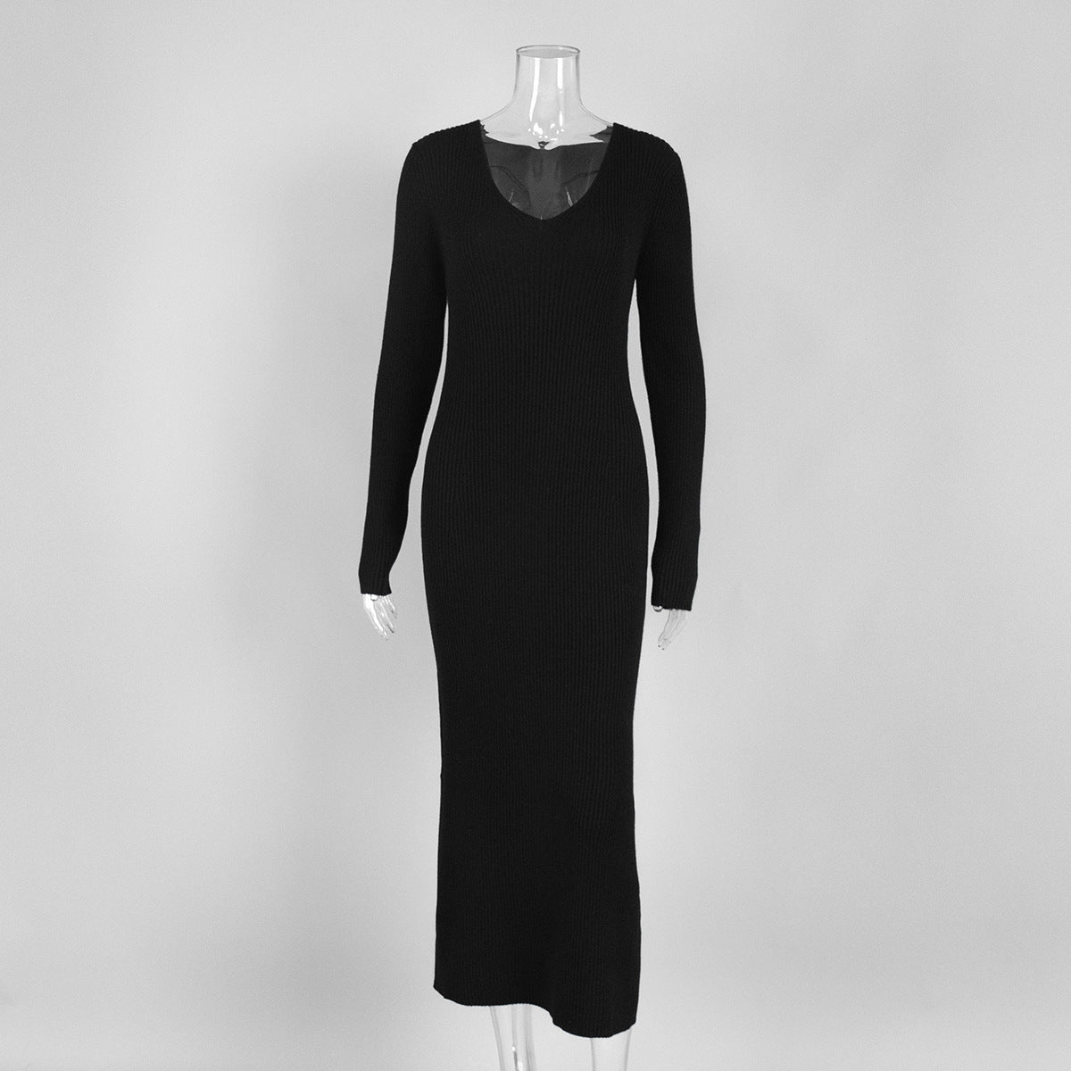 Abito a maniche lunghe aderente in tinta unita con scollo a V