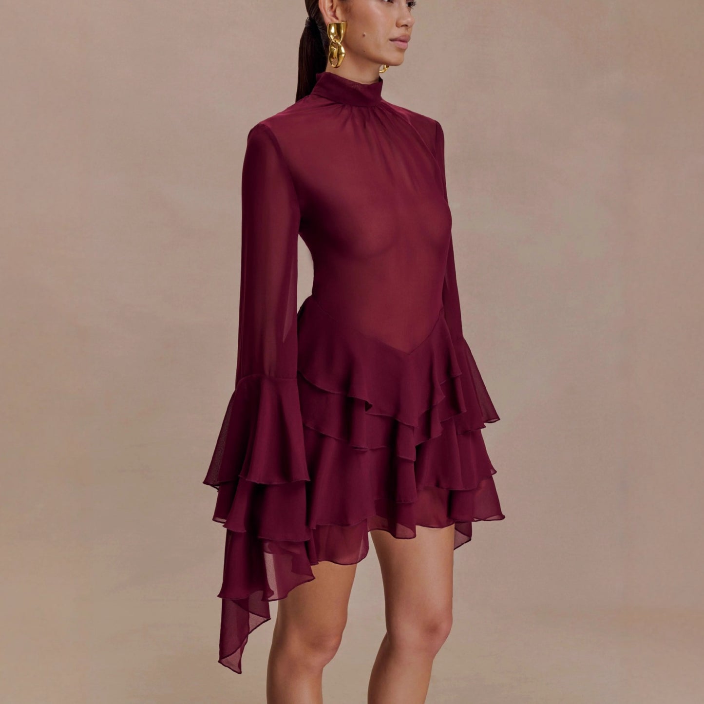 Nuovo elegante abito in chiffon con maniche a tromba